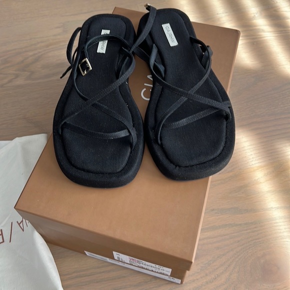 Gia/ Rhw linen sandals . Gentry used. Size 36